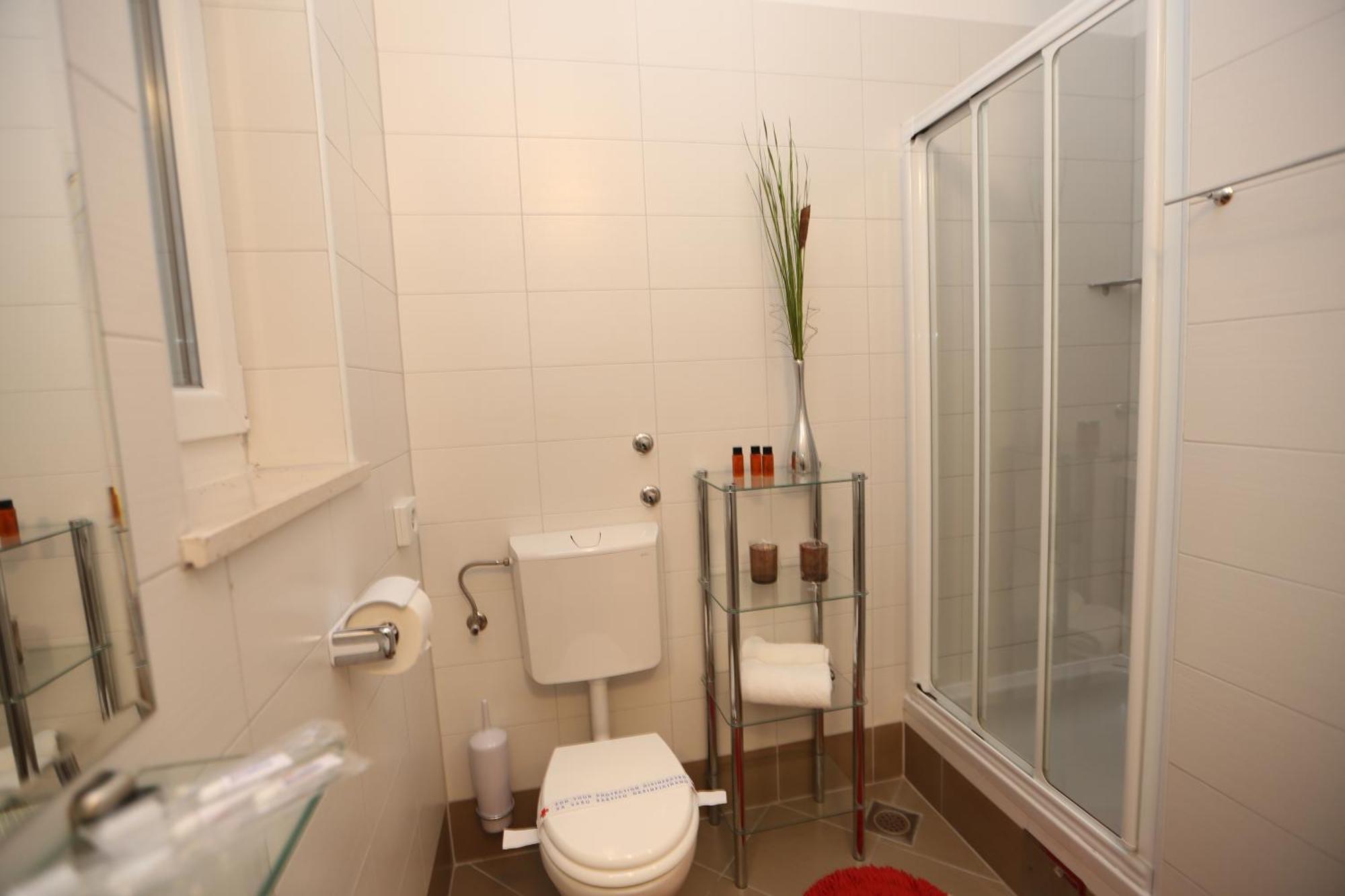 פודסטראנה Apartments Lavica Beach Dumicic חדר תמונה